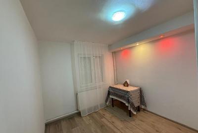 Camera de camin cu baie proprie - 2