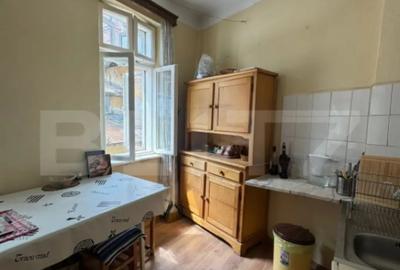 Casă cu 3 camere cu Canalizare în Parcul Carol - 5