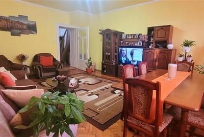 Apartament ultracentral,garaj, pivnita, Sibiu,comision 0 - 10