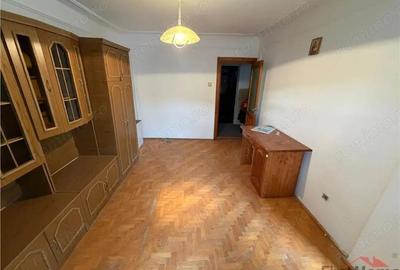 Garsoniera de vanzare - etaj 1 - 27mp - zona Brailei - Quattro - 7