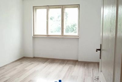 Apartament cu 2 camere de vanzare - Zona Micro 14 - 1