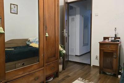 Apartament cu 3 camere decomandat în Zarand - 11