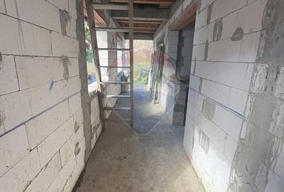 Casă cu Teren 403 Mp în Biertan - 11