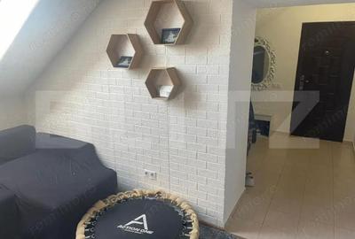 Apartament cu 3 camere semidecomandat în Sânpetru - 3