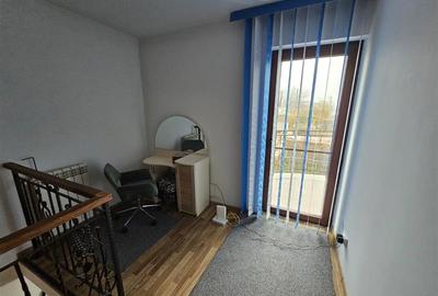 Casă individuală cu 6 camere cu Canalizare în Aeroport - 16