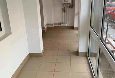 Vanzare aprtament cu 4 camere- IC Frimu -93,4 mp-spatiu comercial , cu potential rezidential - 4