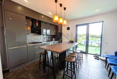 Casă cu 5 camere cu Teren 404 Mp în Tomești - 3