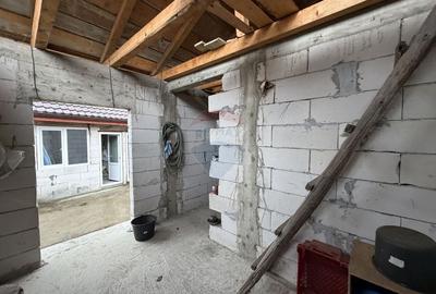 Casă cu 4 camere cu Teren 446 Mp în Vizantea Răzășească - 15