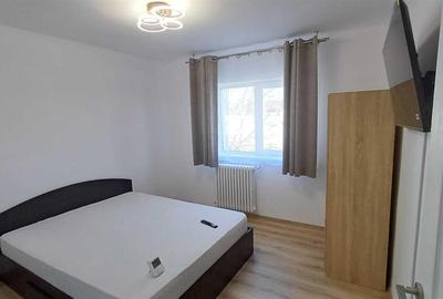 Apartament cu 3 camere decomandat, mobilat în Central - 2
