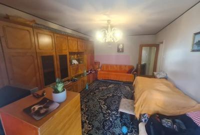 Apartament cu 3 camere de vanzare in Sinaia - 2