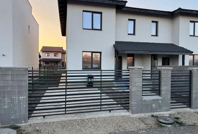 Duplex cu 3 camere cu Teren 3500 Mp în Covaci - 2