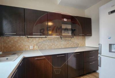 Apartament cu 4 camere decomandat, mobilat în Băneasa - 2