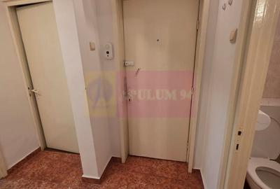 Apartament cu 3 camere de vanzare in Campina - Zona Liceul Energetic - 2