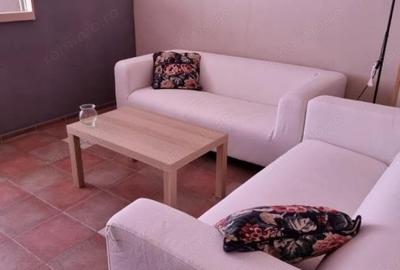 Apartament cu 2 camere decomandat în Tractorul