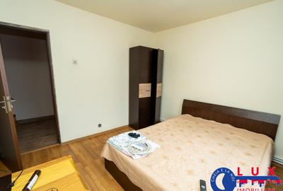 ID 377 Apartament 3 camere de inchiriat *Str Victoriei - 5