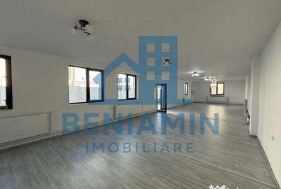 Casă cu 7 camere cu Teren 320 Mp în Central - 3