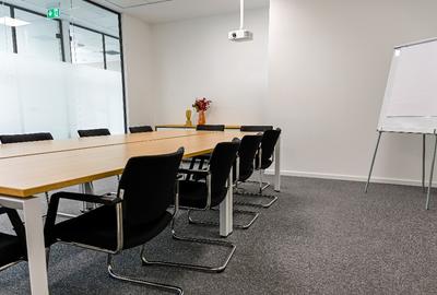 Spa?iu privat pentru 4 Regus Vox Technology Park - 3