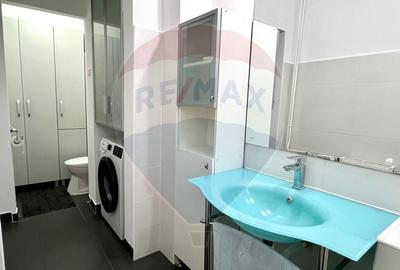 De închiriat apartament cu 3 camere, în zona Dacia - 10