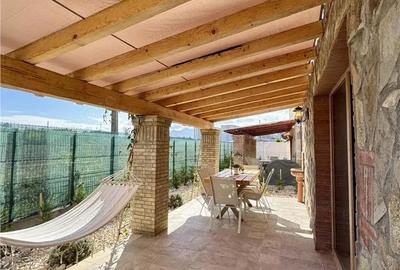 Casă cu 4 camere cu Teren 300 Mp în Tractorul - 29