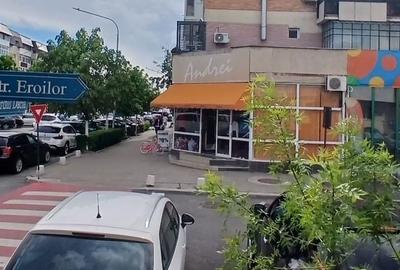 Spațiu comercial, de 115 mp, în Central - 4