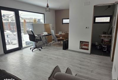 Casă cu 4 camere în Smeura