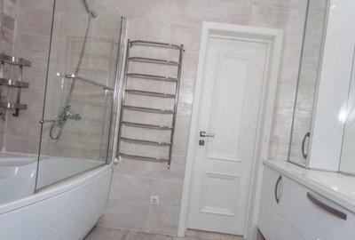 Apartament cu 3 camere decomandat în Tineretului - 3