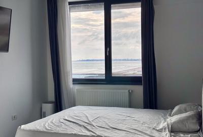 Prima linie la lnga plaja si vedere catre mare - 2