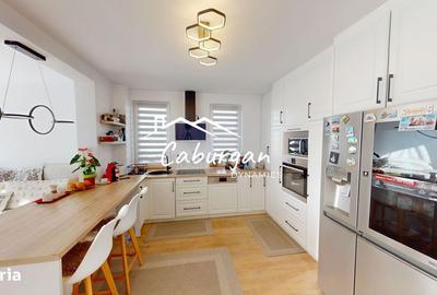 Casă cu 4 camere în Central