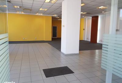 Spațiu comercial, de 164 mp, în Central - 7