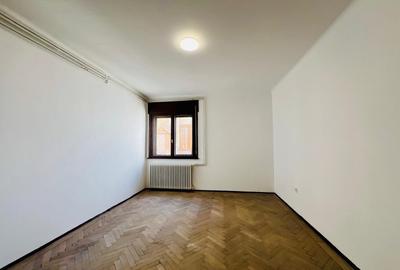 Vanzare 4 Camere || Piata 1 Mai || Centrala Proprie - 4