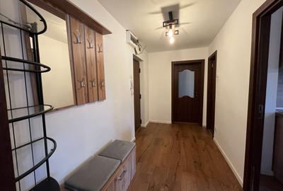Apartament cu 2 camere decomandat, mobilat în P-ța Victoriei - 12