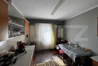 Apartament cu 3 camere decomandat în Ampoi 3 - 5
