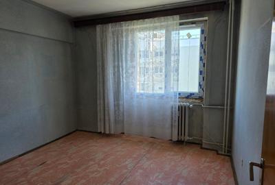 Apartament cu 3 camere decomandat în Doamna Ghica