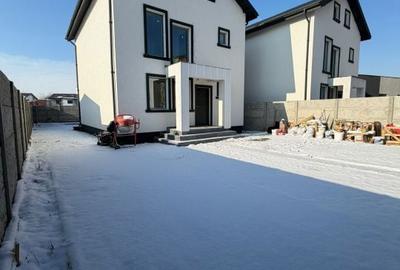 Casă cu 6 camere cu Teren 340 Mp în Prelungirea Ghencea - 18