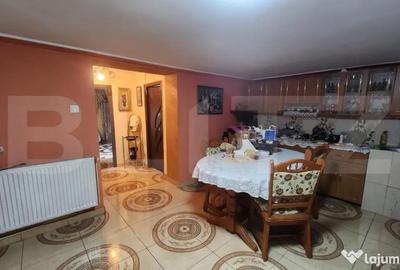 Casă cu 5 camere cu Teren 480 Mp în Sângeorgiu de Mureș - 6