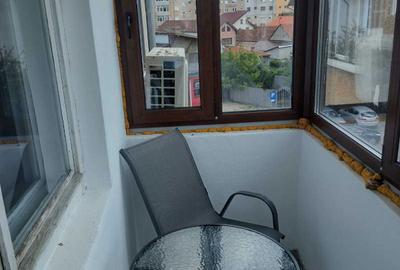 Apartament cu 3 camere decomandat în Central - 8