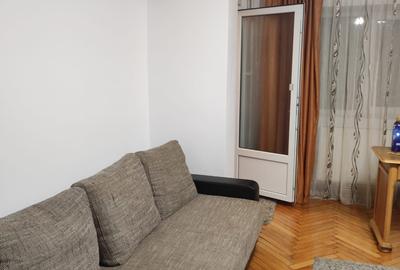 Garsoniera in zona centrala, etaj 3, cu centrala termica proprie - 1