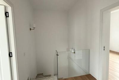 Casă cu 4 camere cu Teren 50 Mp în Central - 2
