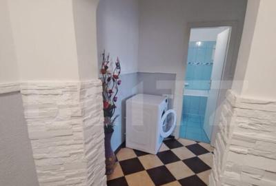 Apartament cu 2 camere decomandat, mobilat în Central