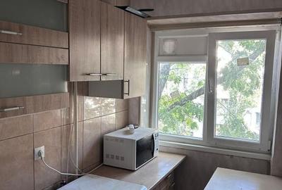 Apartament cu 2 camere semidecomandat în Drumul Găzarului