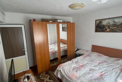 Casă individuală cu 4 camere cu Canalizare în Brătianu - 9