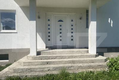 Casă cu 5 camere cu Teren 1755 Mp în Central - 6