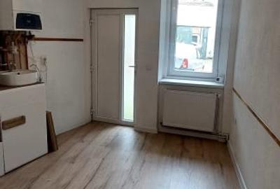 Studio modern  34mp utili, la curte , spre vanzare  Central - 2