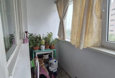 Apartament cu 2 camere semidecomandat în Titan - 1