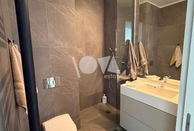Apartament cu 3 camere, mobilat în Tei