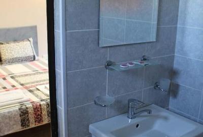 Garsonieră semidecomandată în Titan