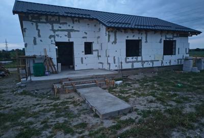 Casă cu 3 camere în Șimnicu de Jos - 11