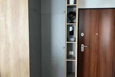 Apartament cu 2 camere decomandat în Tractorul - 8