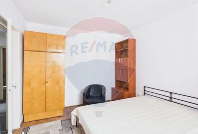 Apartament cu 3 camere, mobilat în Central - 3