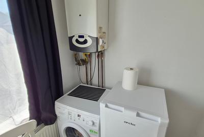 2 Cam-Aradului-3 Min Iulius Town--Mobilat-Centrala-Balcon--Aer conditionat-54 MP - 14